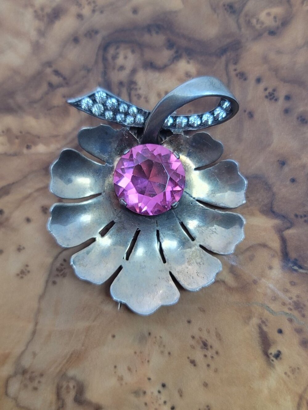 Vinteg Retro (1940s) Sterling, Glass & Rhinestone Fur/Scarf Clip